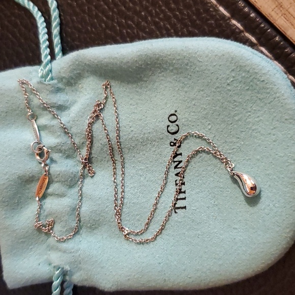 Tiffany & Co. Elsa Peretti Teardrop Sterling Silver Necklace